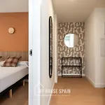 Myhousespain - Edificio Vanguardia * خيخون